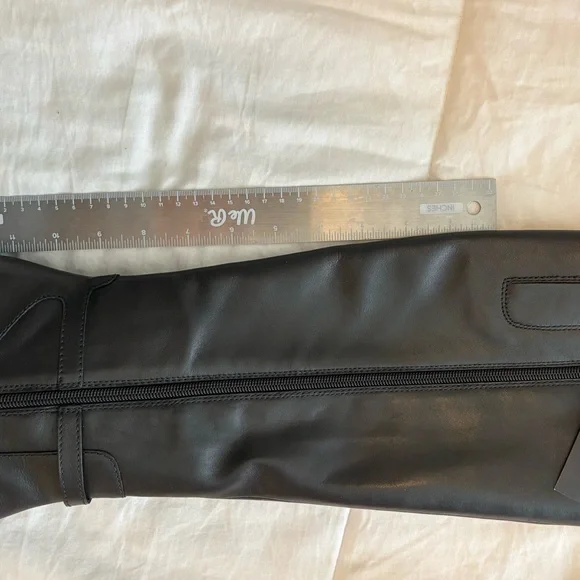 Naturalizer Black Heeled Genuine Leather Boots sz 8 Narrow Calf - Picture 12 of 13